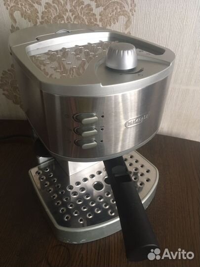 Кофеварка рожковая delonghi