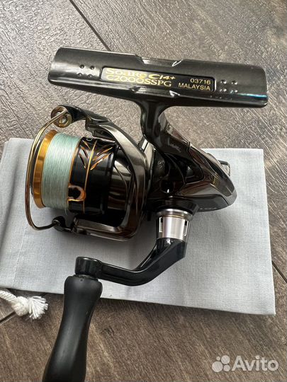 Катушка shimano coare C14+ c2000sspg