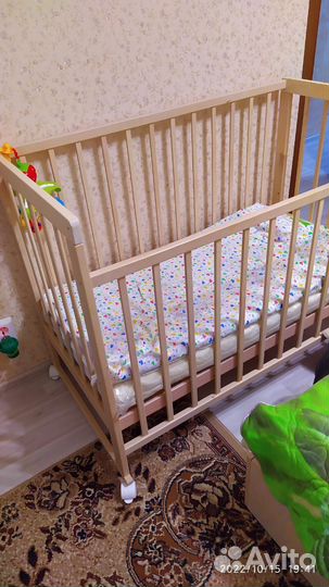 Детская кроватка