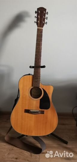 Электроакустическая гитара Fender CD-60CE