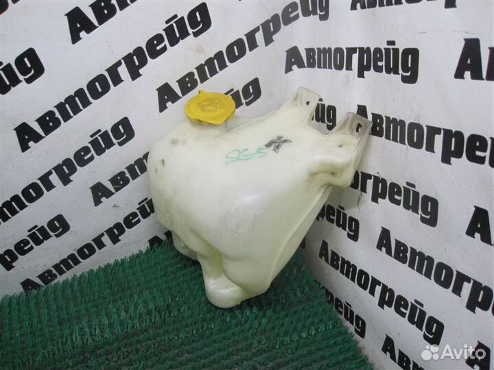 Бачок стеклоомывателя Subaru Forester SG5 EJ202