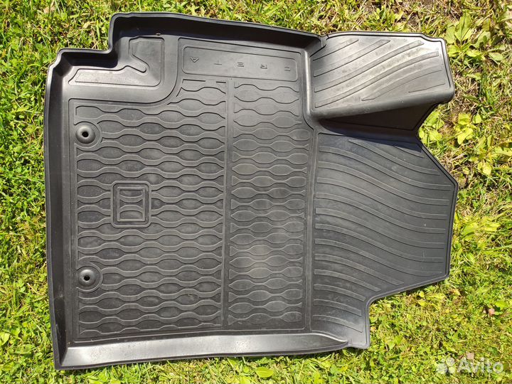 Ковры салона резиновые Hyundai Creta R8130BW000