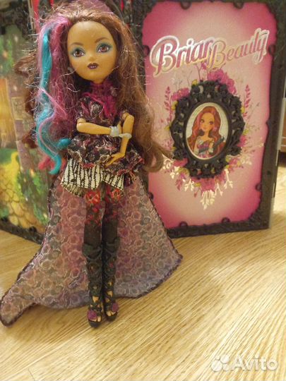 Домик с куклой