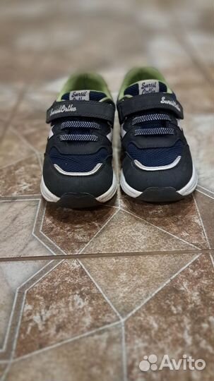 Ортопедические кроссовки