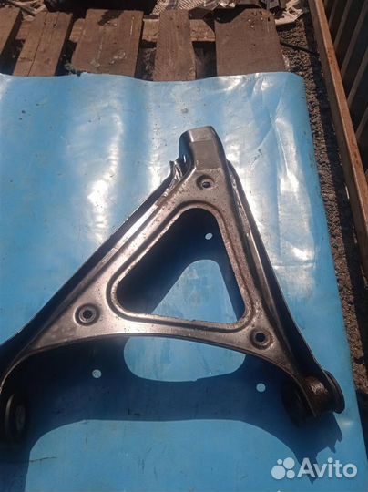 Рычаг задний нижний правый VW Touareg NF (2011-20