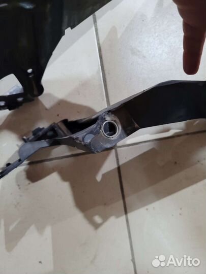 Крепление крыла х5 е70 х6 е71