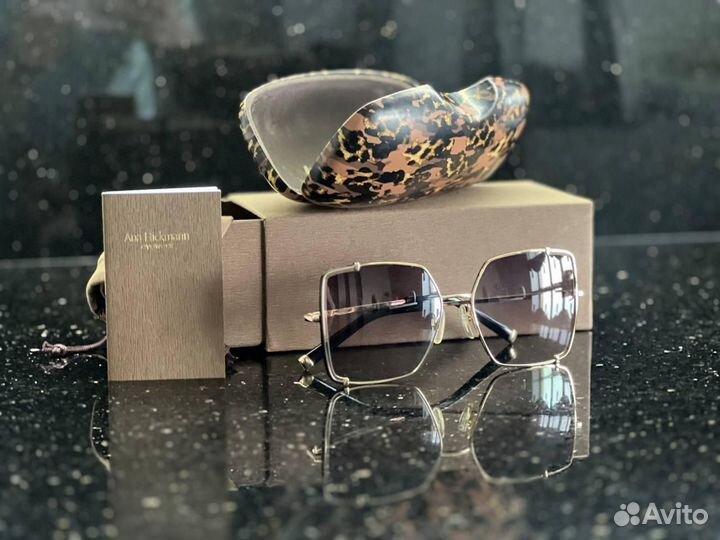 Солнцезащитные очки женские брендовые