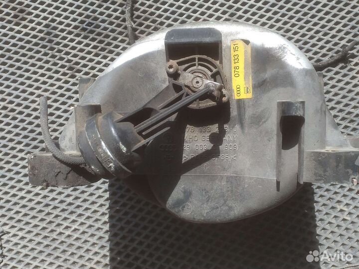 Коллектор впускной 2.8 Audi A4B5