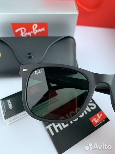 Очки Ray Ban Wayfarer RB4381 зеленые