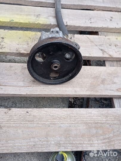 Насос гур Nissan almera G15