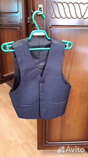 Пиджаки и жилет для мальчика