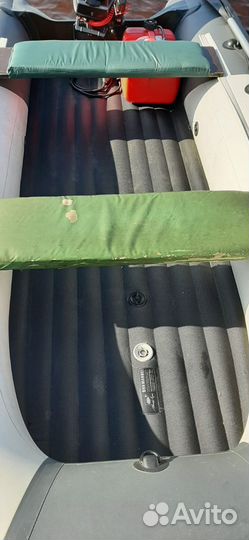 Продам лодку с мотором