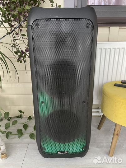 Музыкальная колонка с блютузом