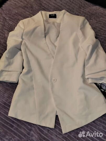 Фирменная одежда пакетом 40-42