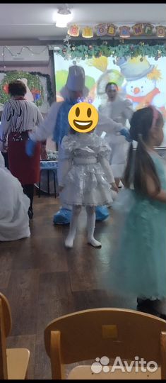 Карнавальный костюм снежинки