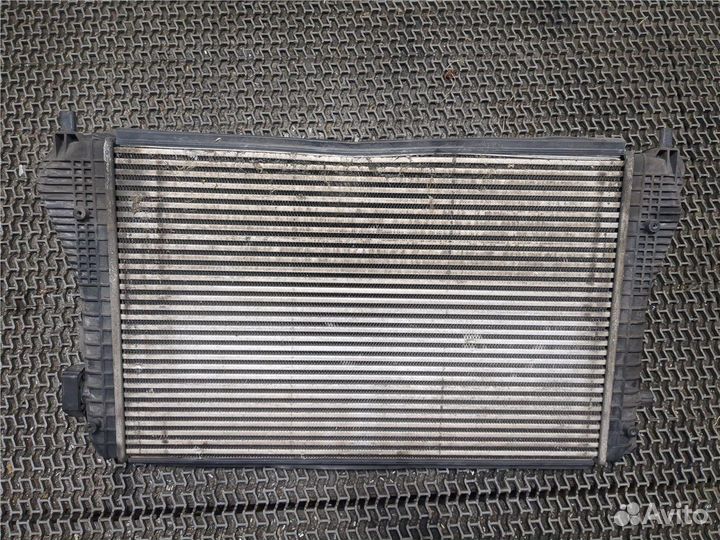 Радиатор интеркулера Skoda SuperB, 2009