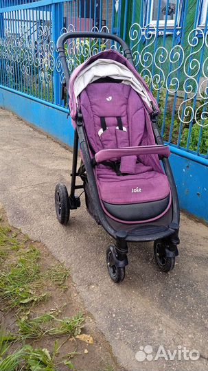 Прогулочная коляска Joie