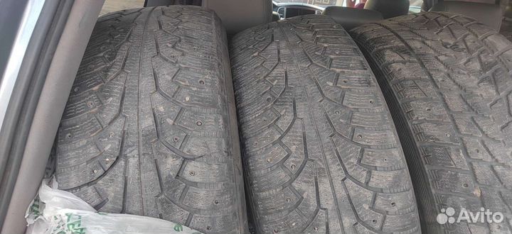 Nokian Tyres Hakkapeliitta 5 275/60 R20