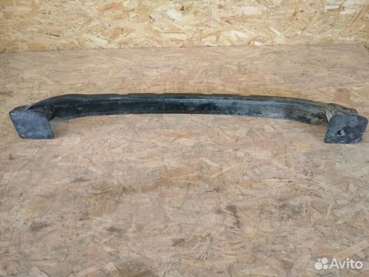 Усилитель заднего бампера Рено Меган 2