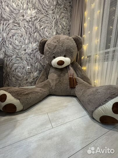 Большие плюшевые медведи