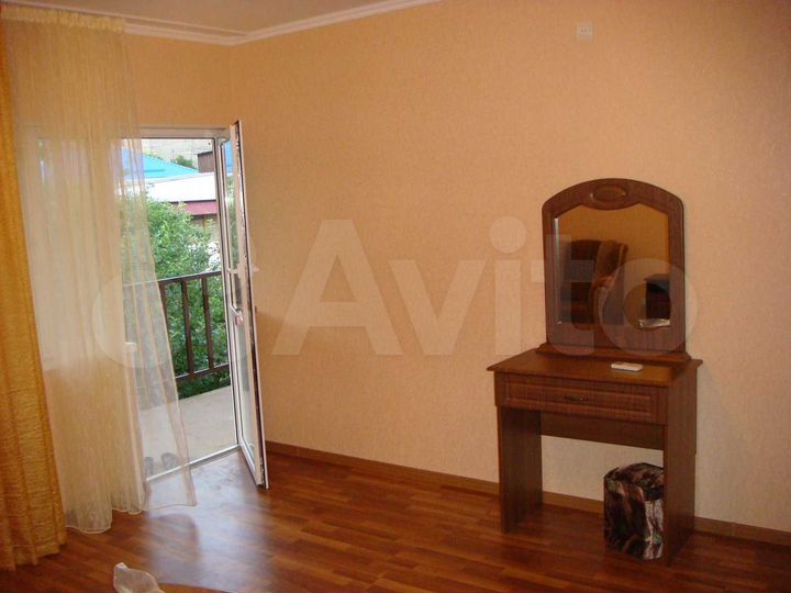 Комната 26 м² в 3-к., 1/2 эт.