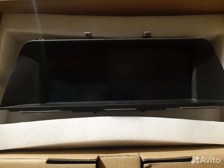 Монитор на бмв f10