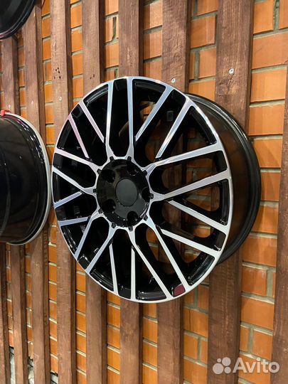 Replica momo R17 5*114.3 Renault Duster/Arkana BD