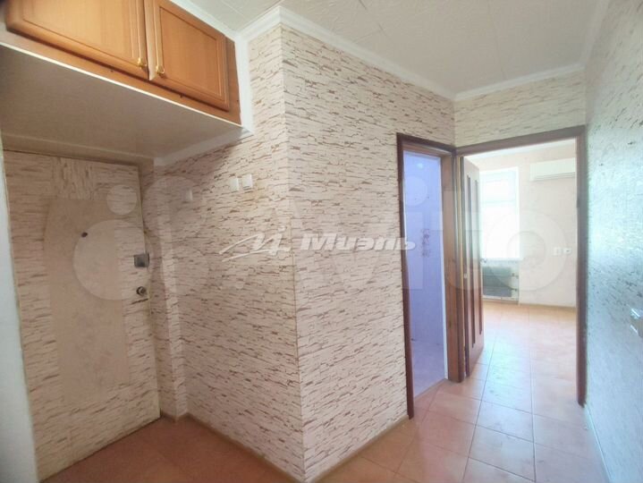 4-к. квартира, 66 м², 2/5 эт.