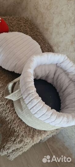 Лежанка для кошек