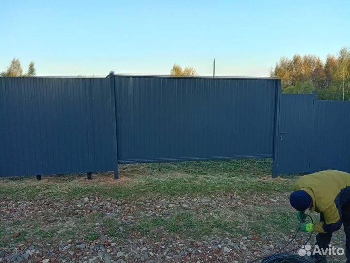 Заборы из профнастила