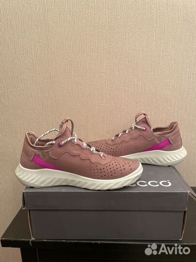 Кроссовки ecco 36