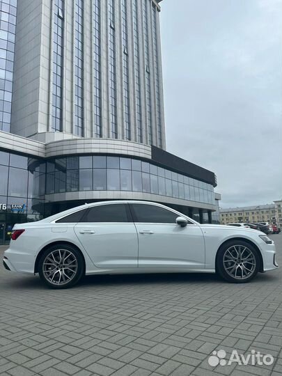 Audi A6 3.0 AT, 2022, 13 800 км