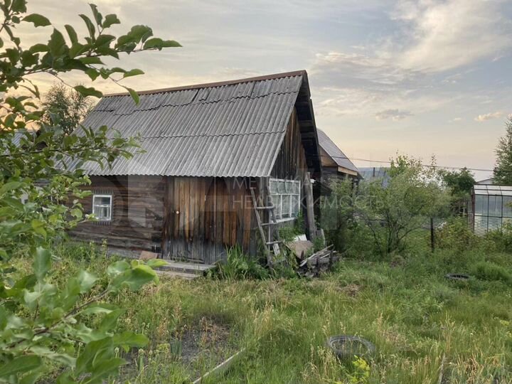 Дача 20 м² на участке 9 сот.