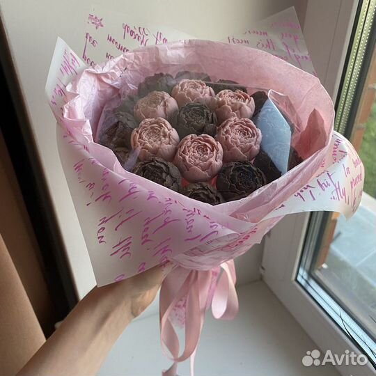 Букет из шоколадных пионов