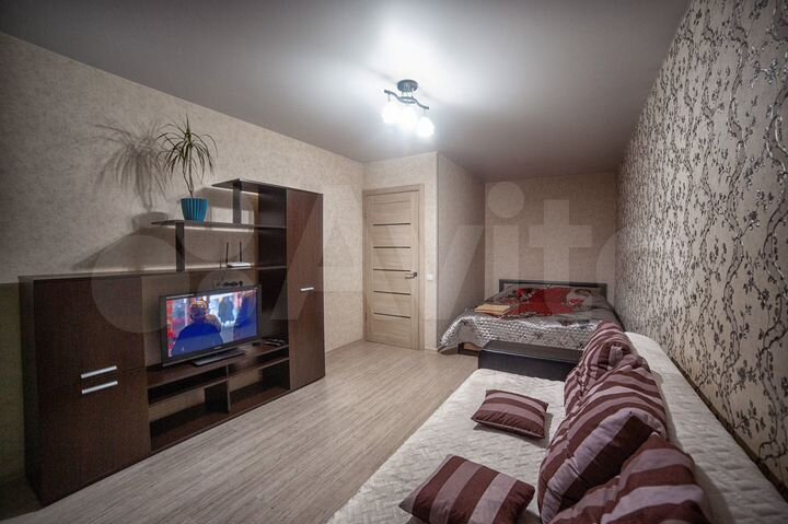 1-к. квартира, 42 м², 2/10 эт.