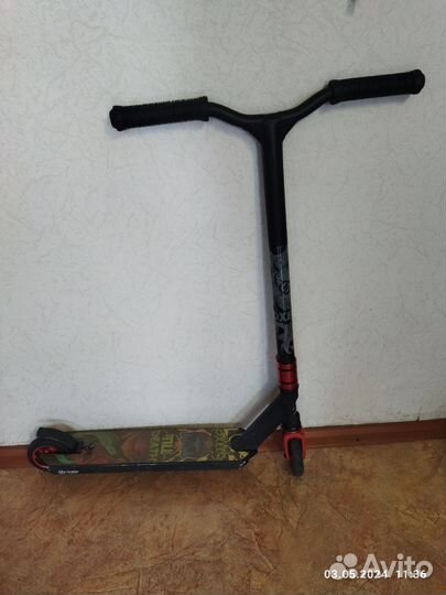Трюковой самокат Decathlon Oxelo MF 1.8+, черный
