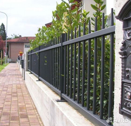 Забор из профильной трубы