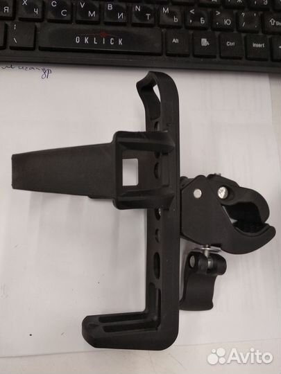 Продам подстаканник универсальный для коляски