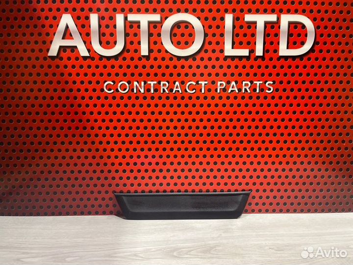 Накладка на порог салона задняя левая Lexus Rx 4