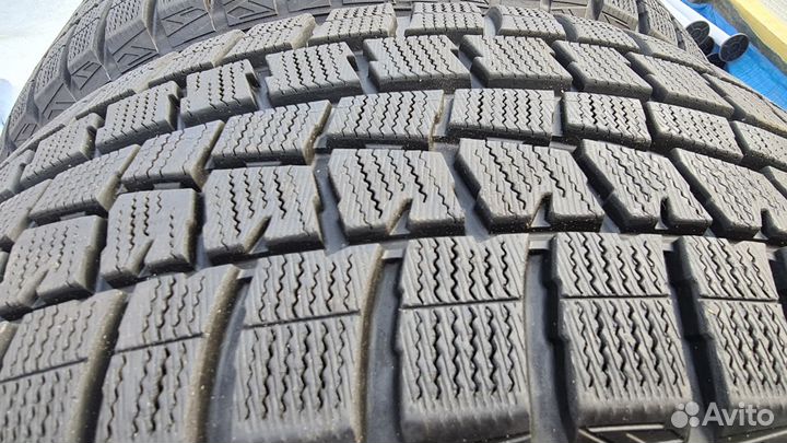 Dunlop SP Winter Maxx WM01 235/50 R18