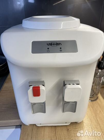 Кулер для воды с охлаждением и нагревом