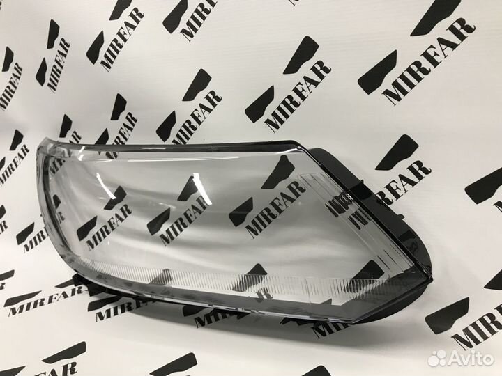 Правое стекло фары Volkswagen Tiguan 2011-2017