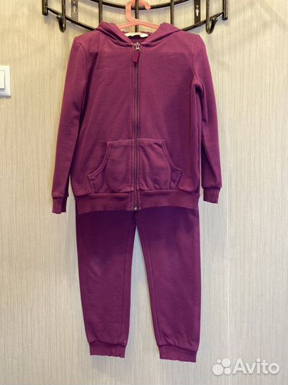 Костюм спортивный