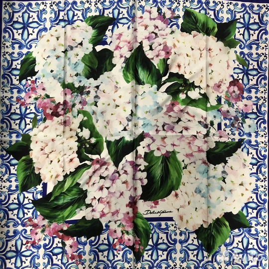 Платок новый Dolce Gabbana