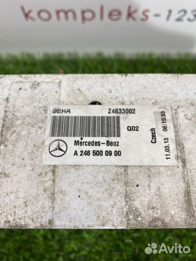Интеркулер Mercedes-Benz A-Class W176 270.920 2013