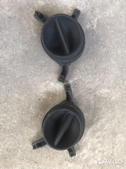 Заглушки туманок Volvo S60