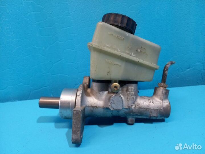 Главный тормозной цилиндр Mercedes-Benz C-Class