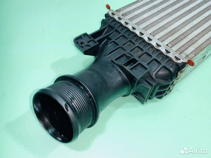 Интеркулер Audi Q5 8R 2012 8K0145805G