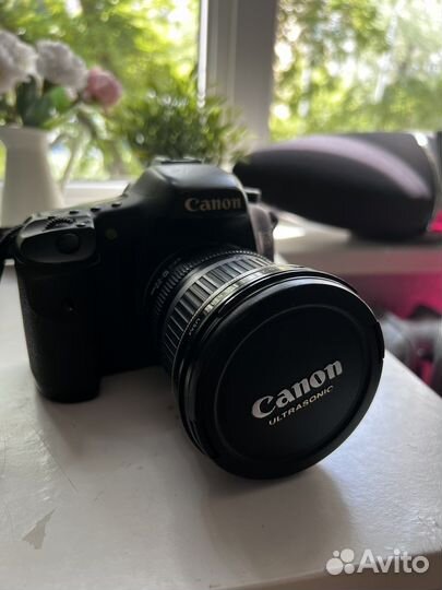 Зеркальный фотоаппарат canon 7D