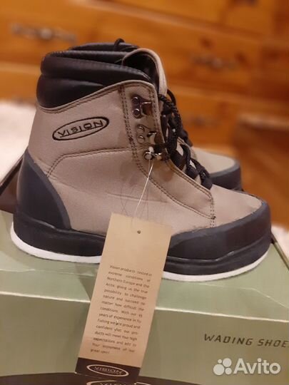 Новые забродные ботинки Vision